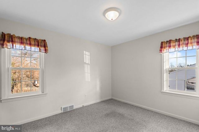 11319 MANSE RD, Hagerstown, MD 21740