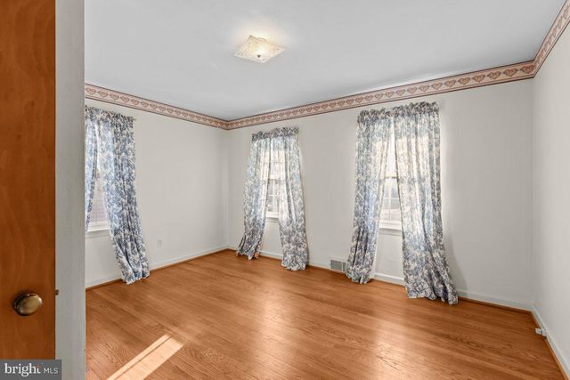 11319 MANSE RD, Hagerstown, MD 21740