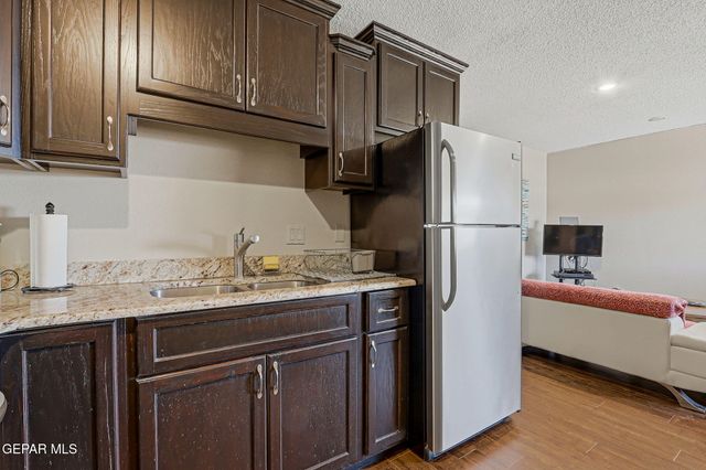 6400 Edgemere Boulevard 100, El Paso, TX 79925