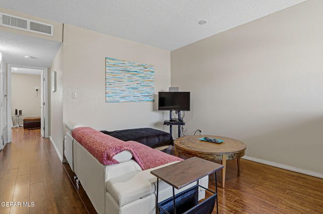 6400 Edgemere Boulevard 100, El Paso, TX 79925