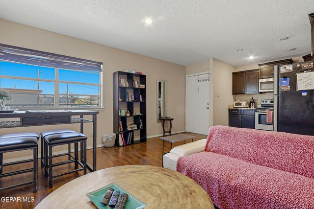 6400 Edgemere Boulevard 100, El Paso, TX 79925