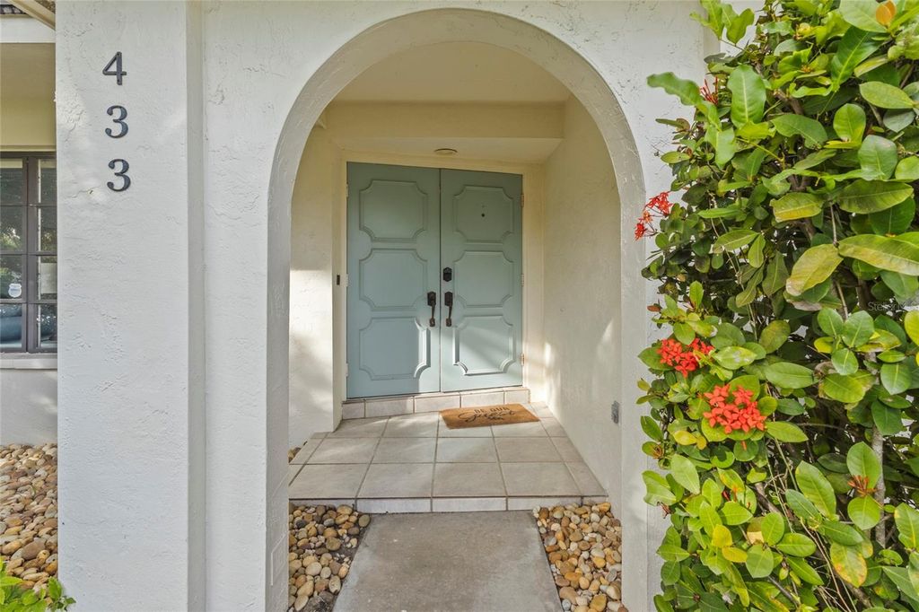433 WHITFIELD AVENUE, SARASOTA, FL 34243 — photo 5