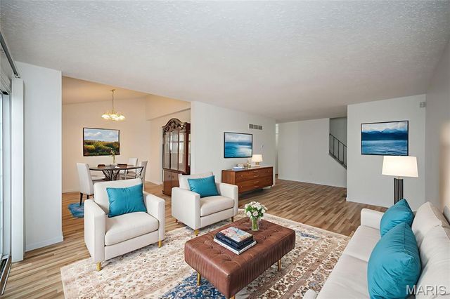 2168 Bantry Court, Chesterfield, MO 63017