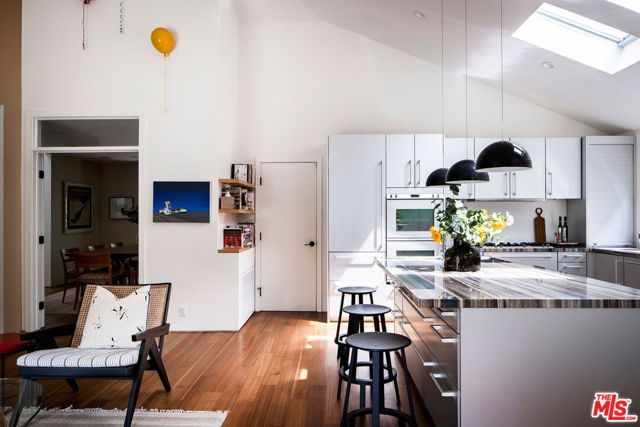 10481 Lindbrook Drive, Los Angeles, CA 90024