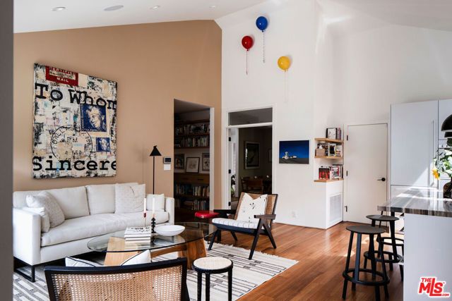10481 Lindbrook Drive, Los Angeles, CA 90024