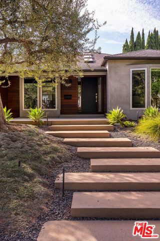 10481 Lindbrook Drive, Los Angeles, CA 90024