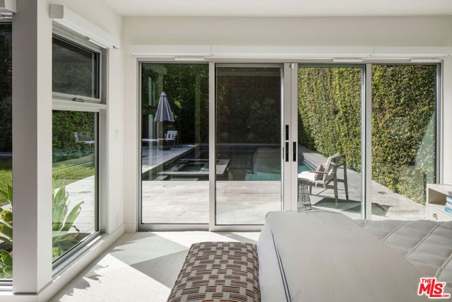 10481 Lindbrook Drive, Los Angeles, CA 90024