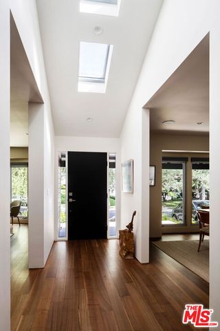 10481 Lindbrook Drive, Los Angeles, CA 90024