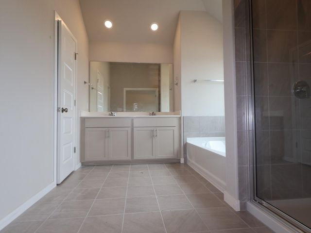 579 Bishop Wood RD, Dripping Springs, TX 78620
