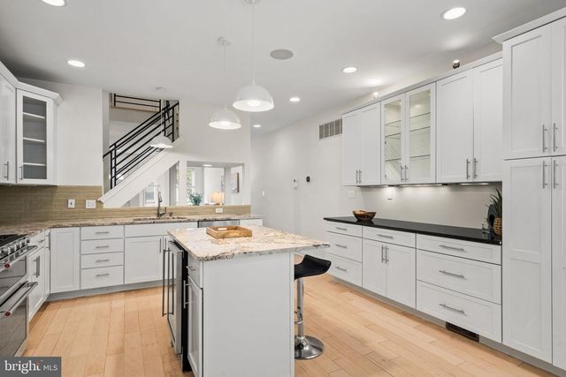 765 S 15TH ST, Philadelphia, PA 19146