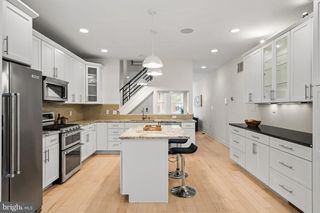765 S 15TH ST, Philadelphia, PA 19146