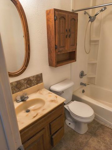 630 Gianera Avenue, Socorro, NM 87801