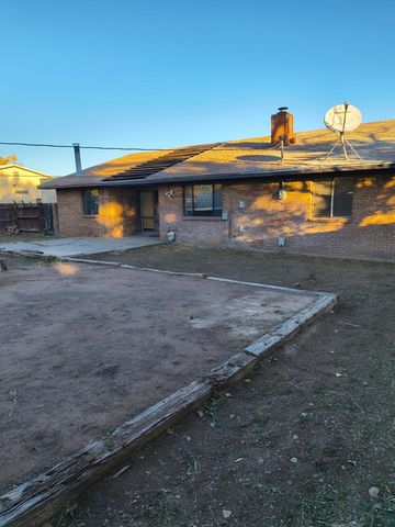 630 Gianera Avenue, Socorro, NM 87801