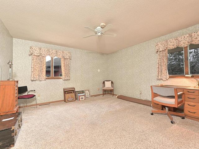 911 SW 4th Avenue, Grand Rapids, MN 55744