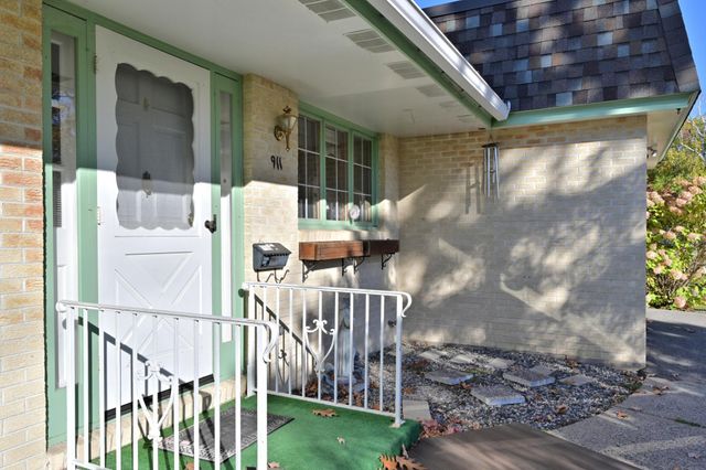 911 SW 4th Avenue, Grand Rapids, MN 55744