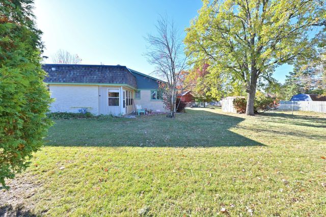 911 SW 4th Avenue, Grand Rapids, MN 55744