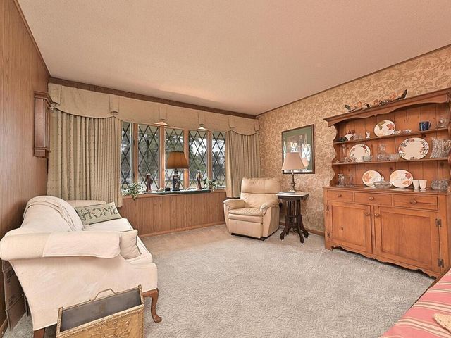 911 SW 4th Avenue, Grand Rapids, MN 55744