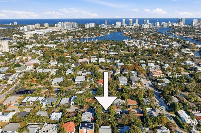 713 NE 17th Road, Fort Lauderdale, FL 33304