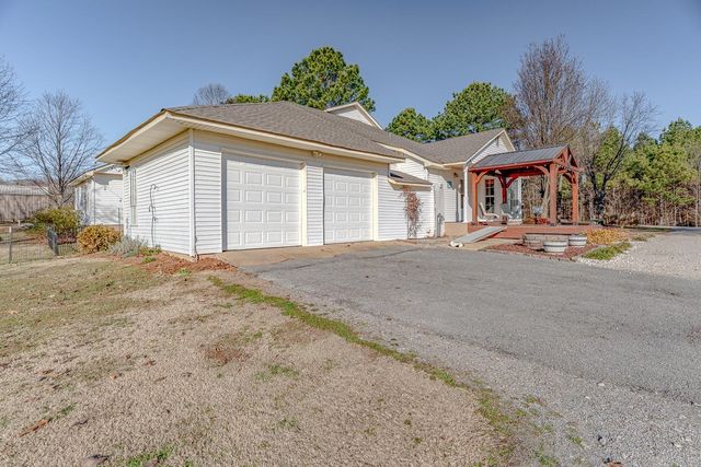 282 County Road 723, Jonesboro, AR 72405