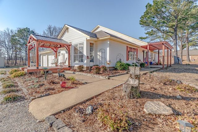 282 County Road 723, Jonesboro, AR 72405