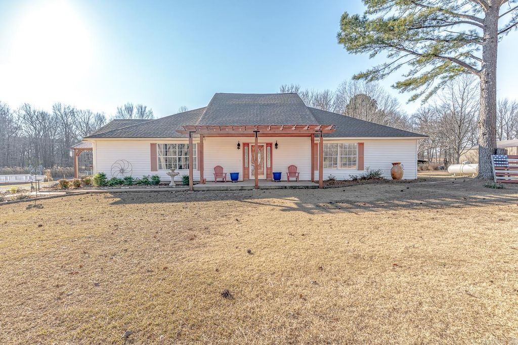 282 County Road 723, Jonesboro, AR 72405