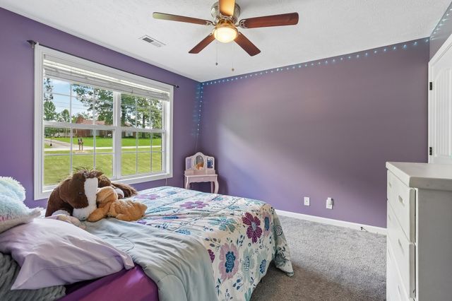 828 Seven Mile Ferry Rd, Clarksville, TN 37040