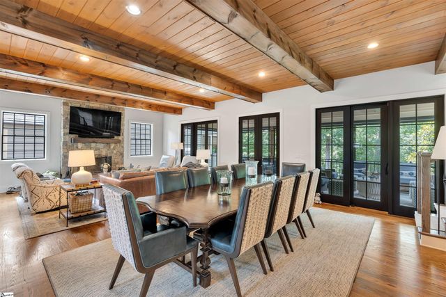 155 Village Point Drive, Sunset, SC 29685