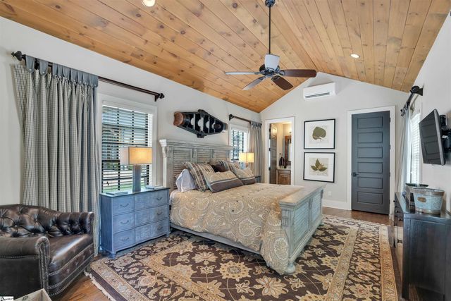 155 Village Point Drive, Sunset, SC 29685