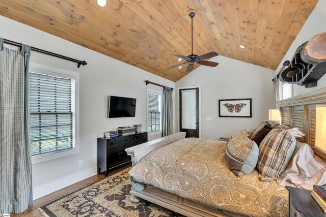 155 Village Point Drive, Sunset, SC 29685