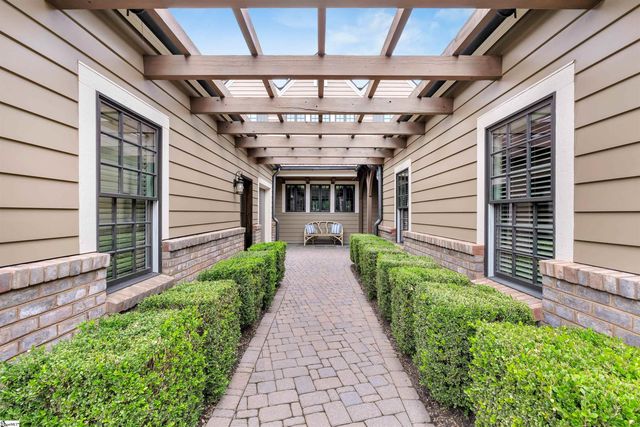 155 Village Point Drive, Sunset, SC 29685