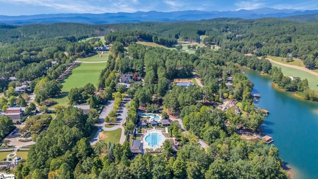 155 Village Point Drive, Sunset, SC 29685