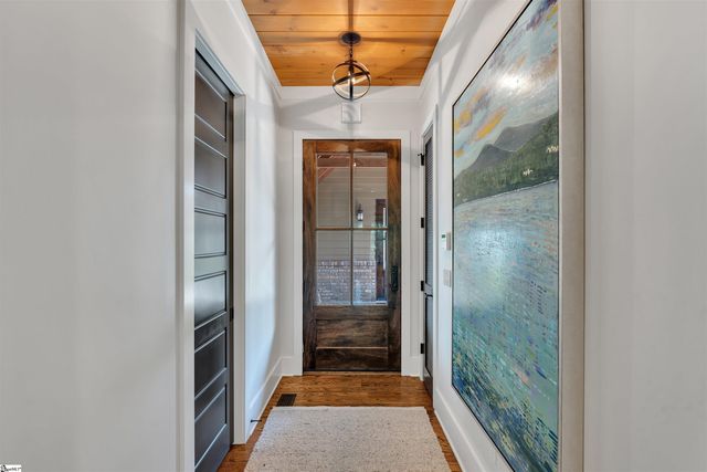 155 Village Point Drive, Sunset, SC 29685