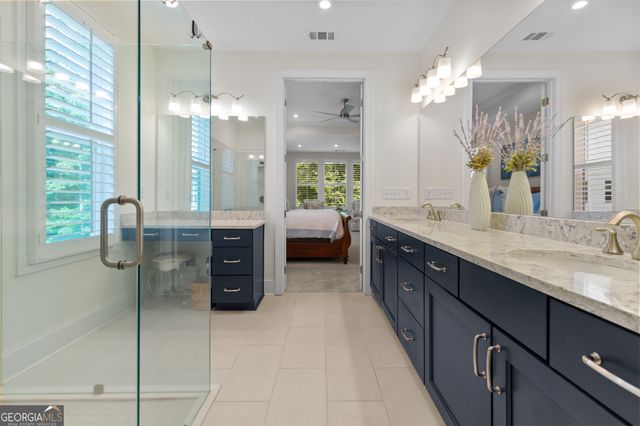 386 Kentucky Court, Hoschton, GA 30548