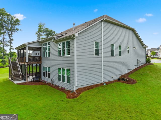 386 Kentucky Court, Hoschton, GA 30548