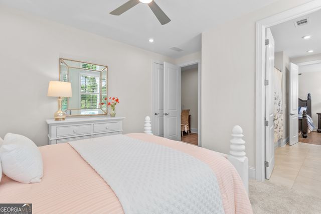386 Kentucky Court, Hoschton, GA 30548