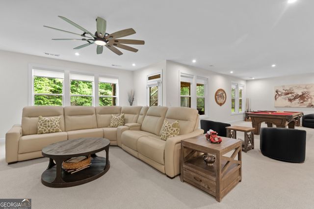 386 Kentucky Court, Hoschton, GA 30548