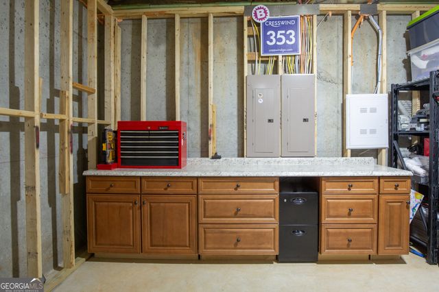 386 Kentucky Court, Hoschton, GA 30548