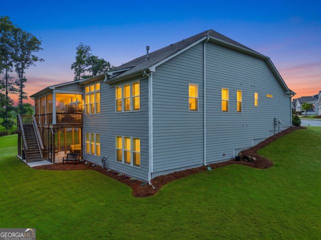 386 Kentucky Court, Hoschton, GA 30548