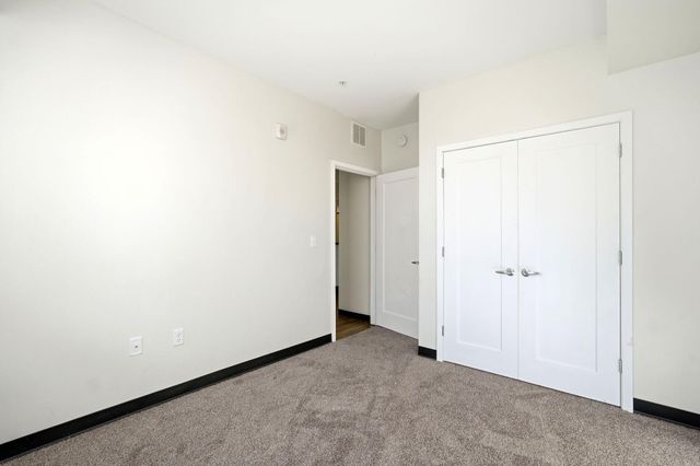 2318 Jefferson St NE 265, Minneapolis, MN 55418