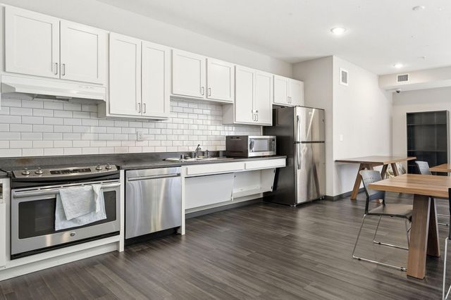 2318 Jefferson St NE 265, Minneapolis, MN 55418