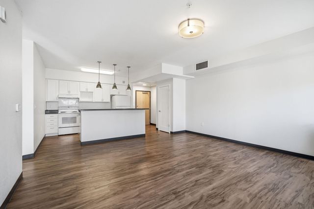 2318 Jefferson St NE 265, Minneapolis, MN 55418