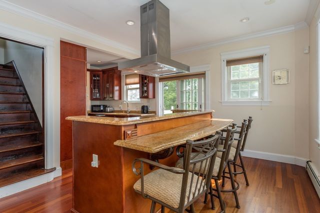 34 Avon Way, Quincy, MA 02169