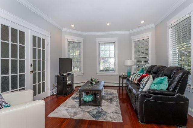 34 Avon Way, Quincy, MA 02169