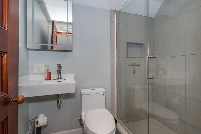 34 Avon Way, Quincy, MA 02169