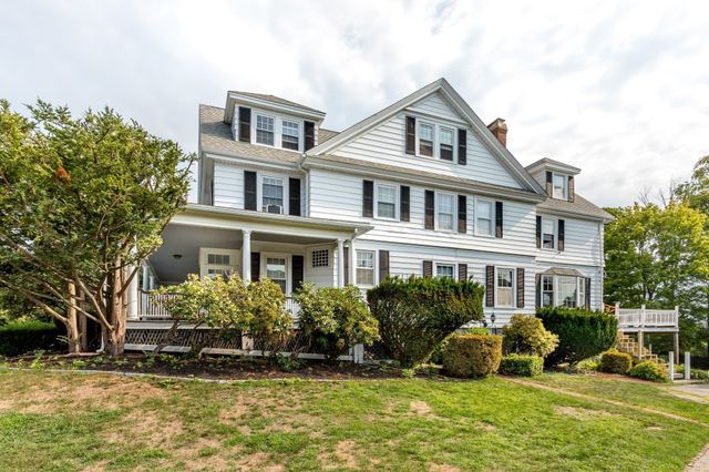 34 Avon Way, Quincy, MA 02169