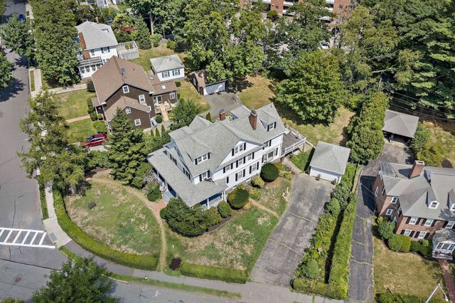 34 Avon Way, Quincy, MA 02169