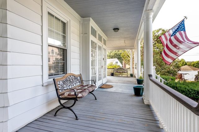 34 Avon Way, Quincy, MA 02169