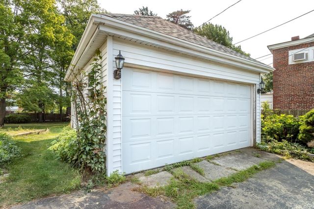 34 Avon Way, Quincy, MA 02169