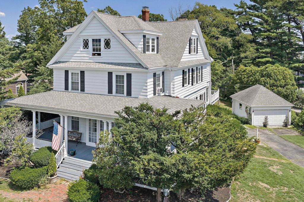 34 Avon Way, Quincy, MA 02169