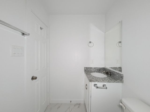 8122 Sterlingshire Street A, Houston, TX 77078